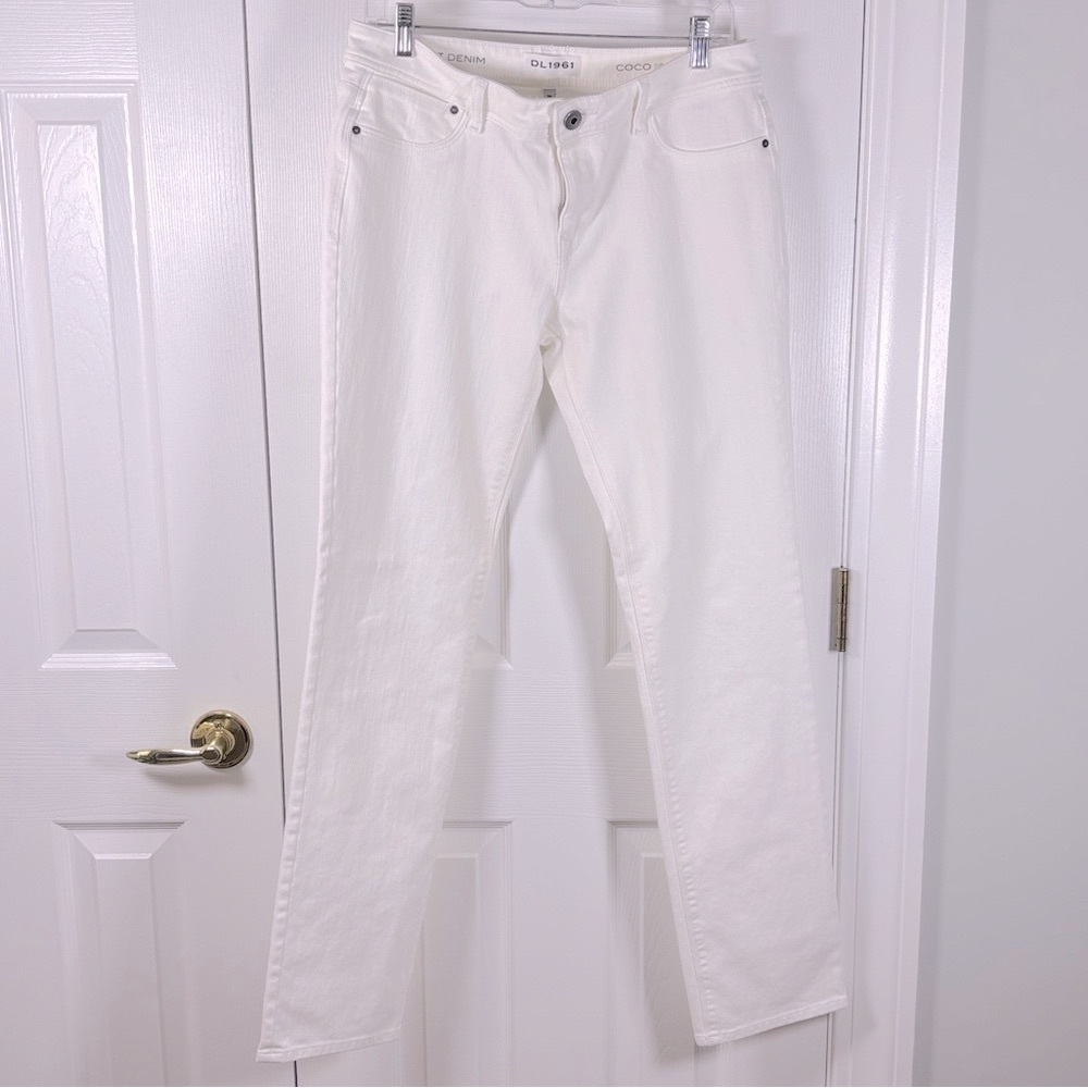 DL1961 Milk Coco Mid Rise Curvy Straight Jeans 126855 Size 30 White Stretchy
